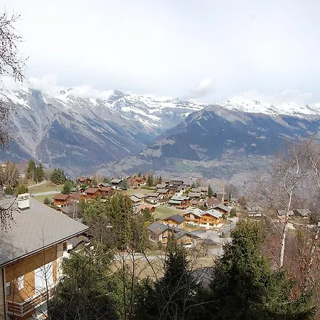 Appartement Haut De Cry 24 *